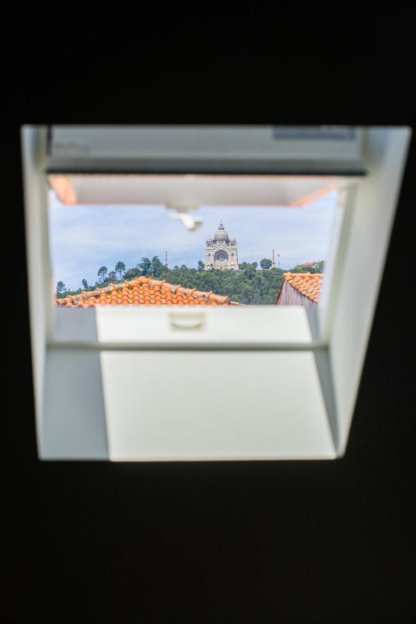 Maria Veiga Guest House เวียนา โด กัสเตโล ภายนอก รูปภาพ